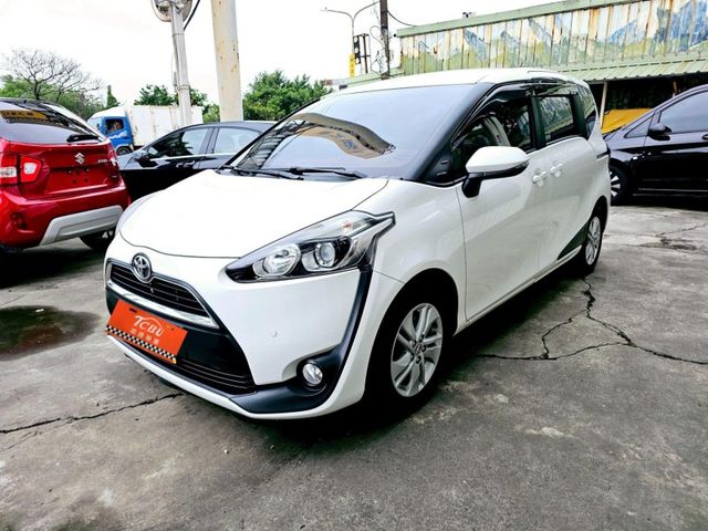 Toyota SIENTA  第1張相片