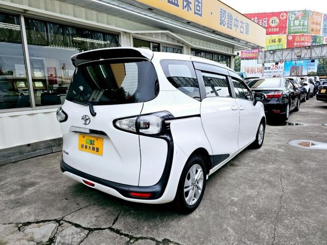 Toyota SIENTA  第3張相片