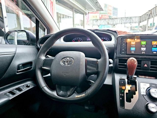 Toyota SIENTA  第10張相片