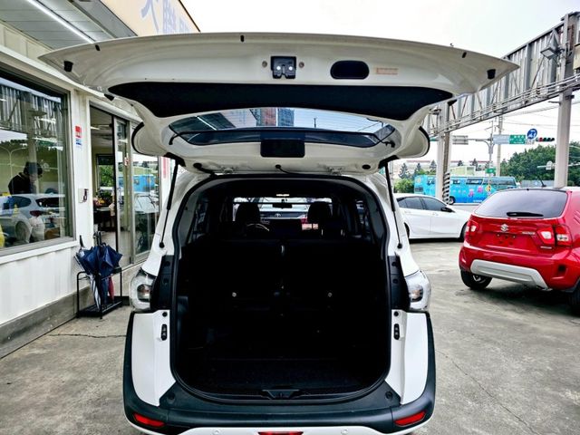 Toyota SIENTA  第12張相片