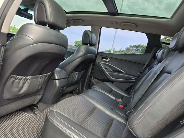 Hyundai Santa Fe  第11張相片