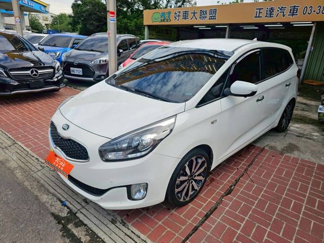 Kia Carens  第2張相片