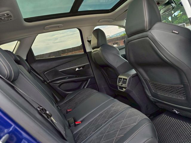 Peugeot 寶獅 3008  第8張相片