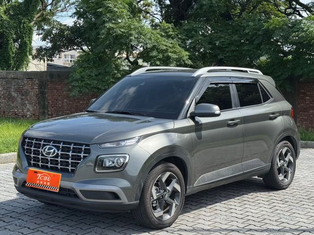 Hyundai Venue  第1張相片