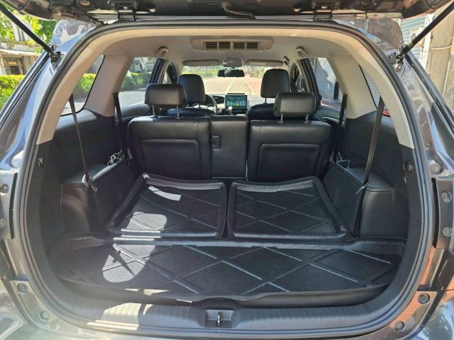 Toyota Wish  第10張相片