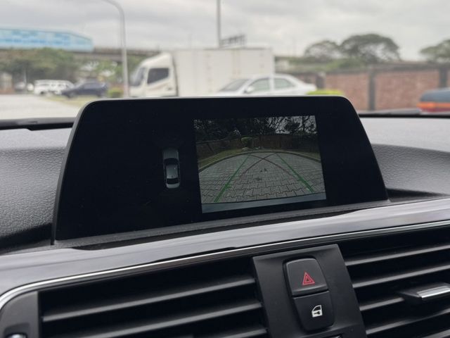 BMW/ 寶馬 318i  第7張相片