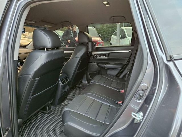Honda CR-V  第10張相片