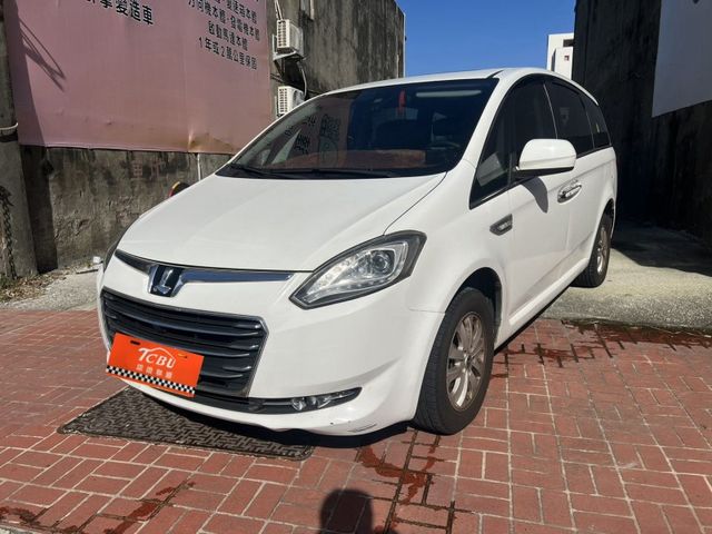 Luxgen M7  第1張相片