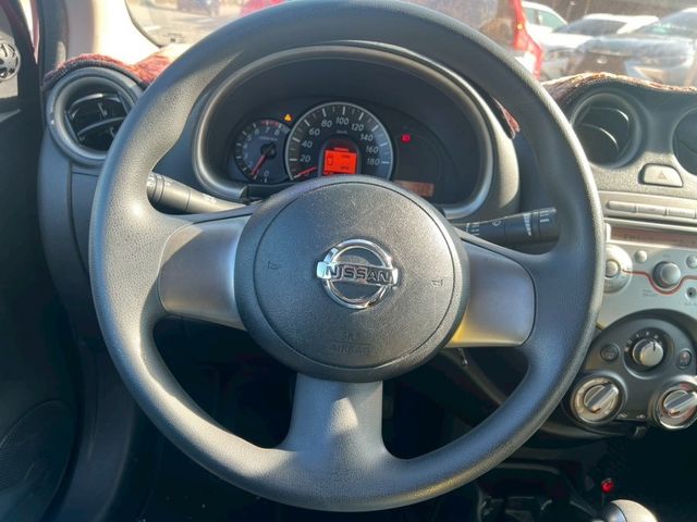 Nissan March  第7張相片