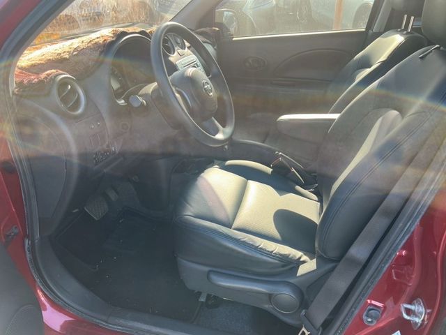 Nissan March  第9張相片