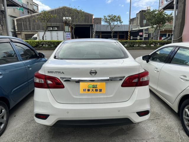 Nissan Sentra  第5張相片