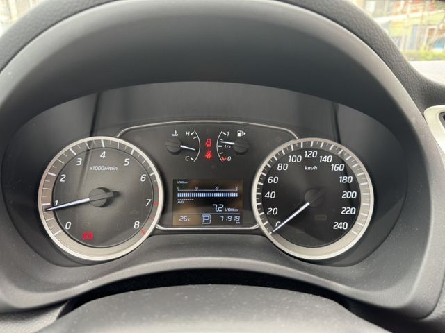 Nissan Sentra  第6張相片