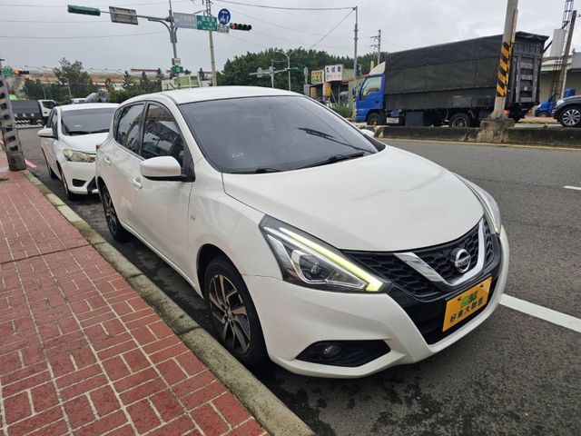 Nissan Tiida  第4張相片