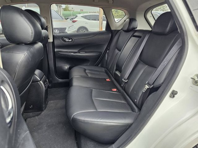 Nissan Tiida  第9張相片