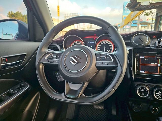 Suzuki SWIFT  第10張相片