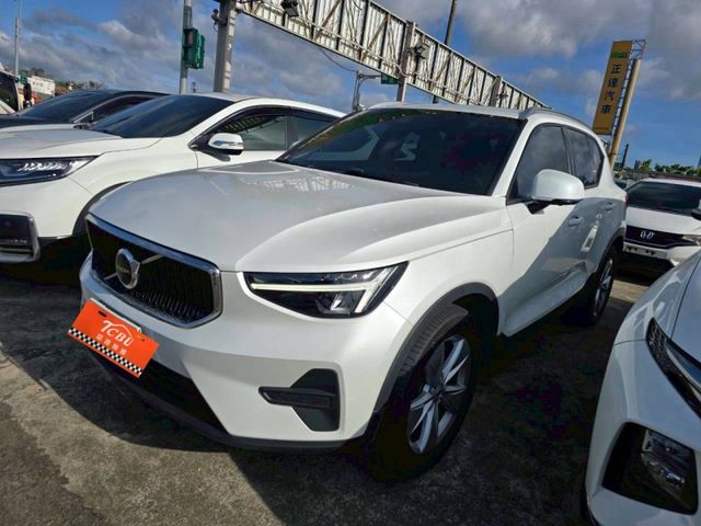 Volvo XC40  第1張相片