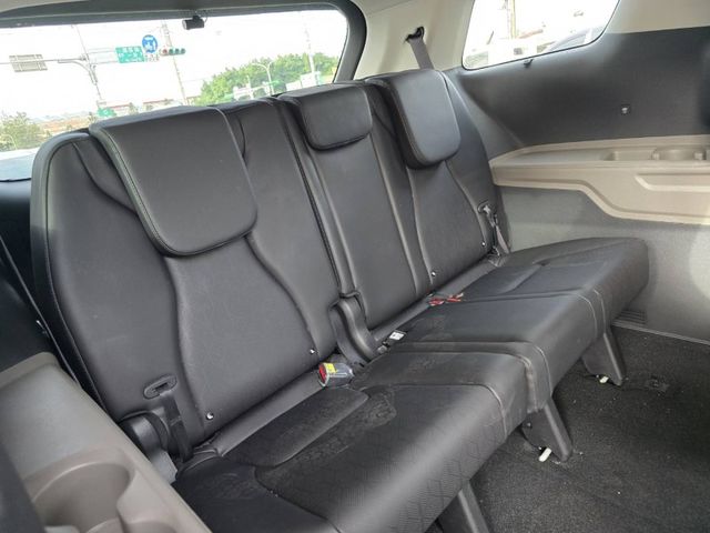 Kia Carnival  第1張相片