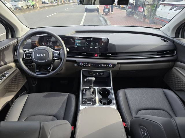 Kia Carnival  第9張相片
