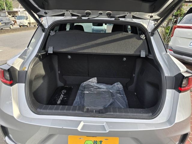 Lexus LBX  第3張相片