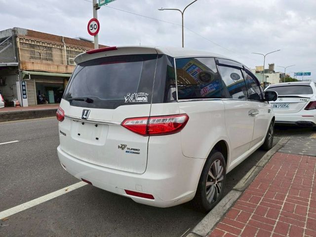 Luxgen M7  第6張相片