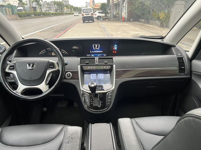 Luxgen M7  第1張相片