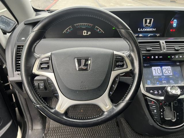 Luxgen M7  第2張相片