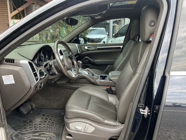 Porsche保時捷 Cayenne   第2張相片