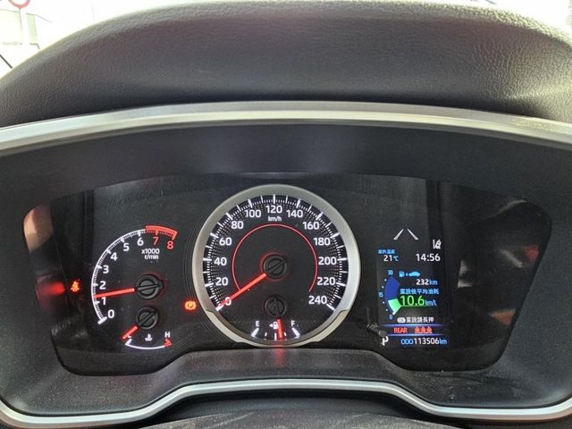 Toyota ALTIS  第9張相片