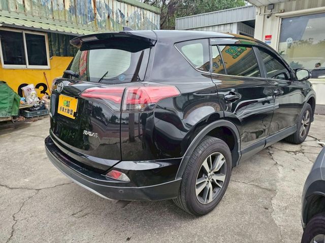 Toyota RAV4  第6張相片