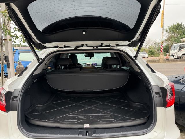 Lexus RX  第3張相片