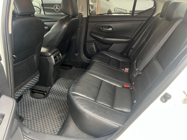 Nissan Sentra  第2張相片