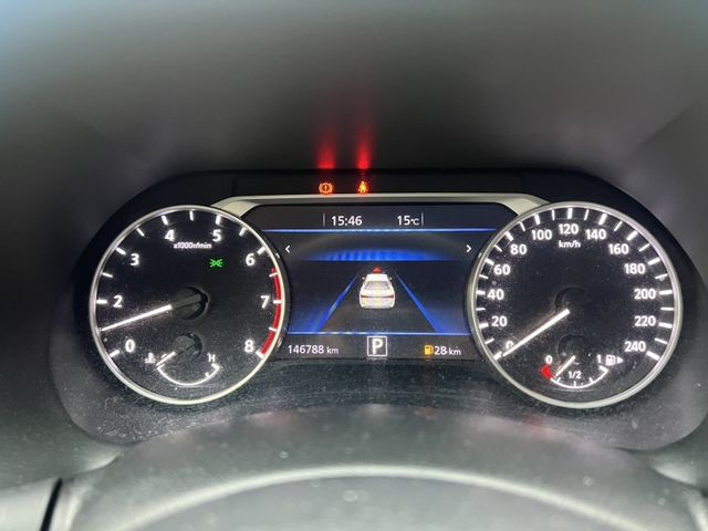 Nissan Sentra  第9張相片