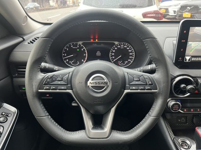 Nissan Sentra  第10張相片