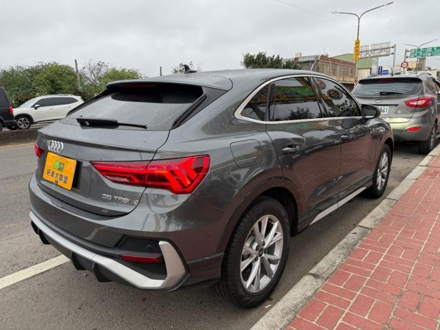 Audi Q3  第6張相片