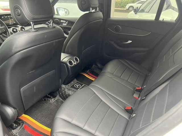 Mercedes-Benz/賓士 GLC300  第2張相片