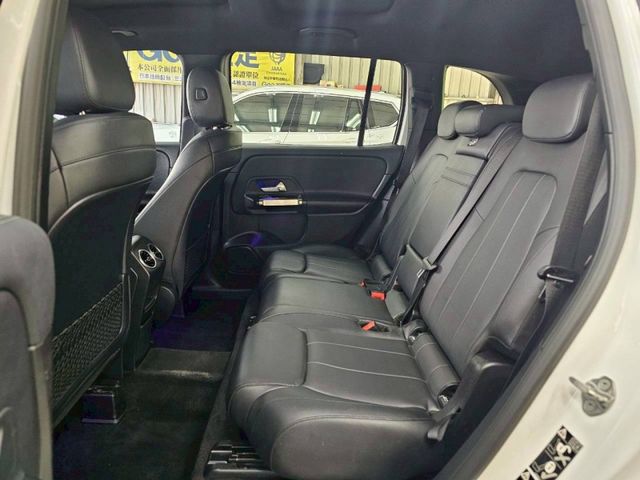 Mercedes-Benz/賓士   GLB-CLASS  第2張相片