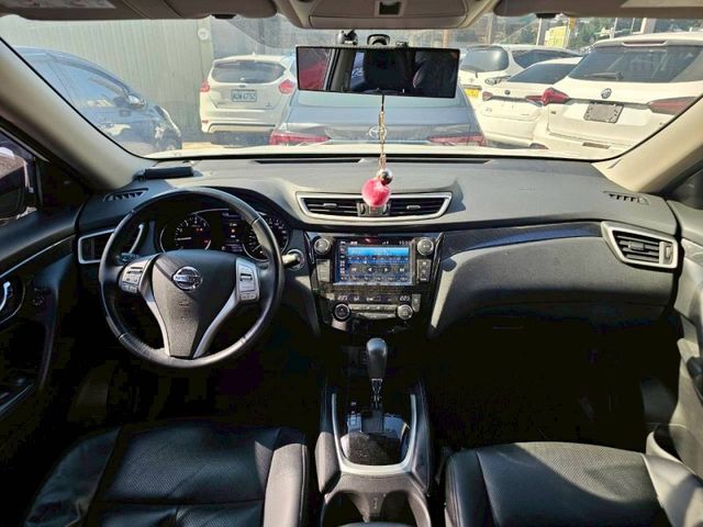 Nissan X-Trail  第1張相片