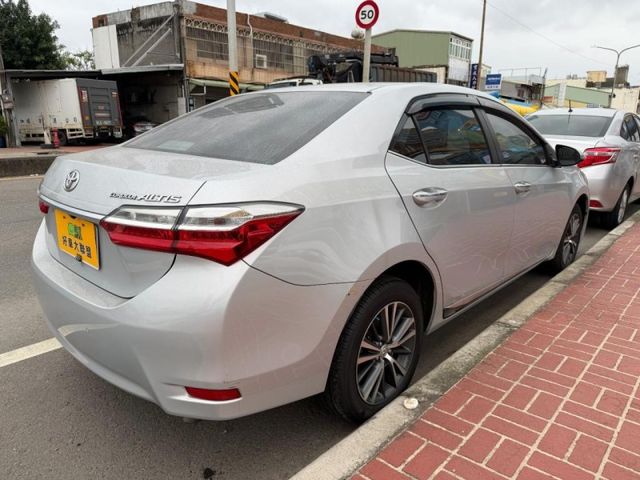 Toyota ALTIS  第7張相片