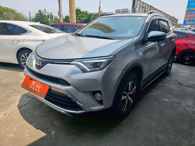 Toyota RAV4  第6張相片