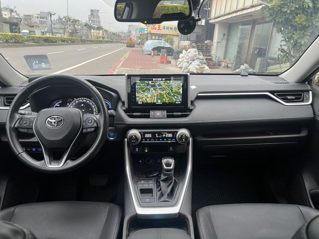 Toyota RAV4  第3張相片