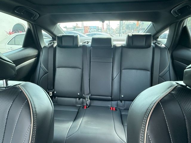 Toyota Crown  第3張相片