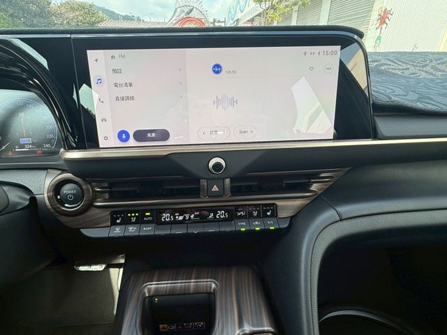 Toyota Crown  第4張相片