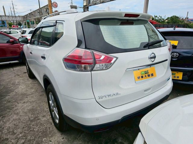 2015 日產 X-TRAIL 2.0 白  第8張相片