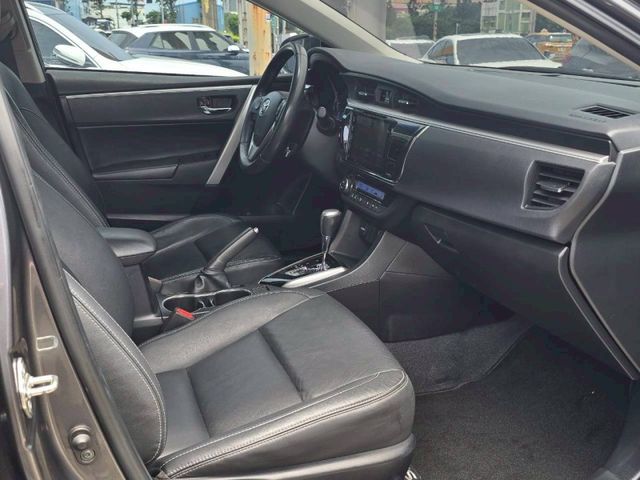 Toyota ALTIS  第3張相片