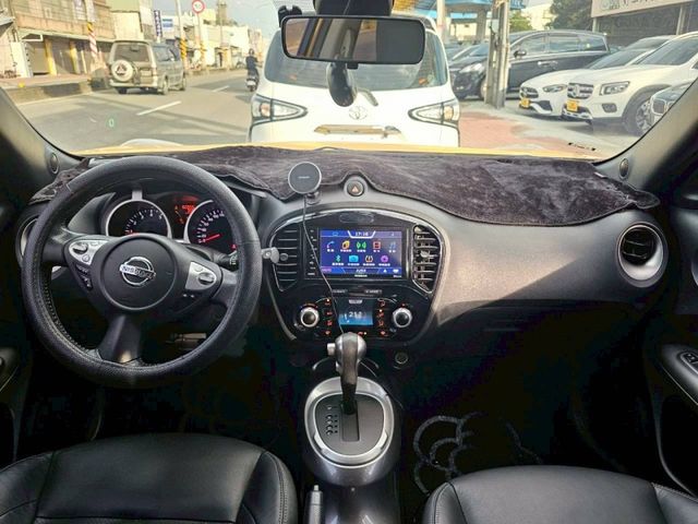 2016 日產 JUKE 1.6 黃  第10張相片