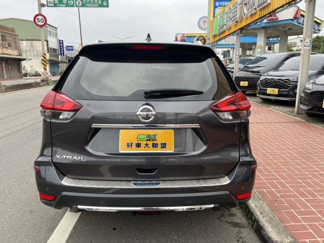 2019 日產 X-TRAIL 2.0 灰  第8張相片