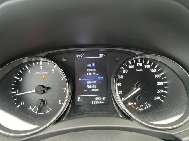 2019 日產 X-TRAIL 2.0 灰  第9張相片