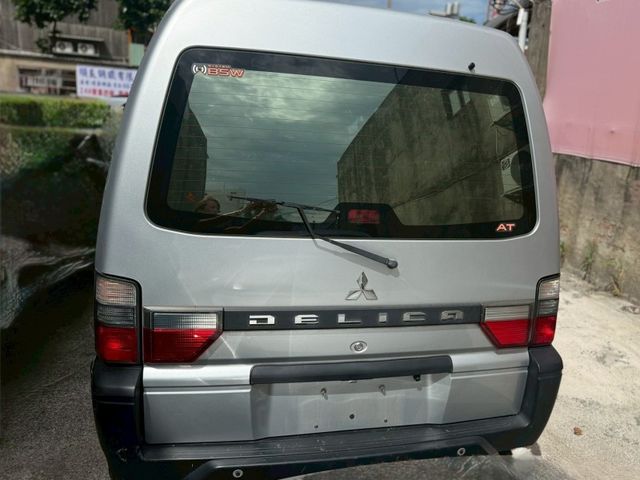 Mitsubishi Delica  第8張相片