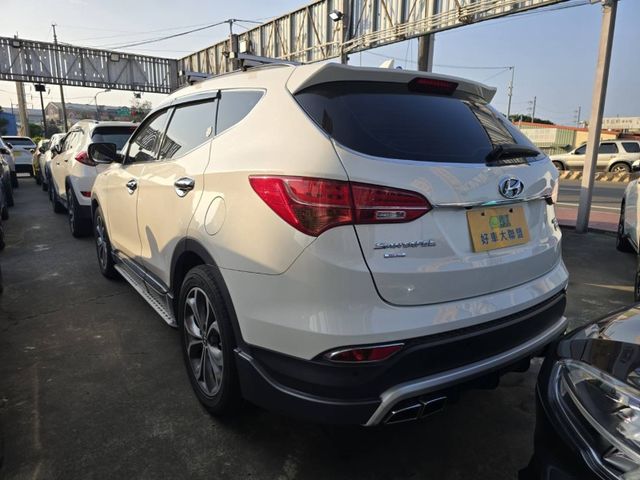 Hyundai Santa Fe  第8張相片