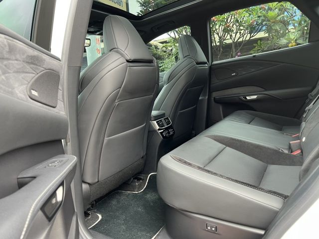2023 LEXUS RX350 F Sport 4WD 2.4 白  第3張相片